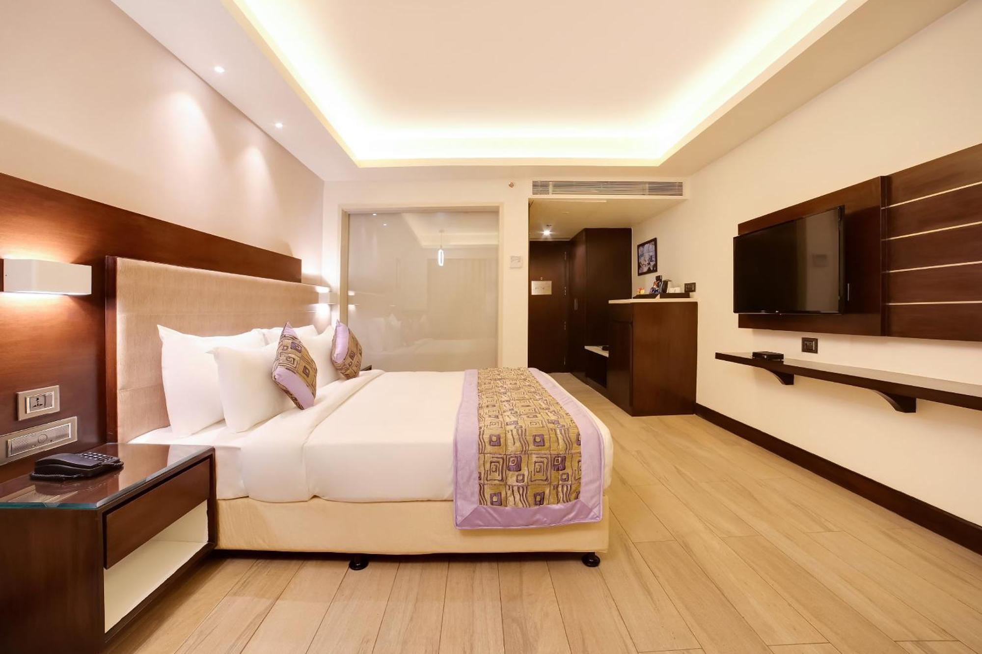Hotel White Rose Igi Airport New Delhi Exterior photo